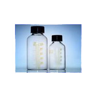 GRADUĒTA PUDELE AR VĀCI