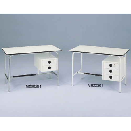 Galds ar 3 atvilktnēm, hromēts karkass