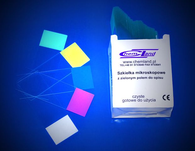 mikroskopa priekšmetstikliņš 76x25x1mm rozā apraksta laukums slīpētas malas